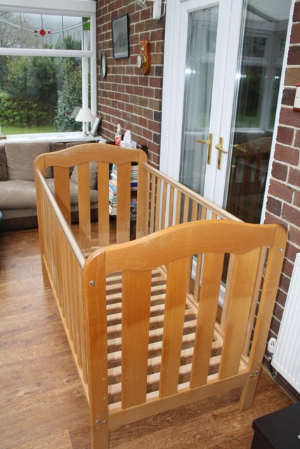 mamas and papas eloise cot bed